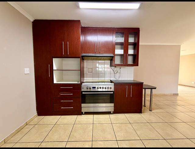 3 BEDROOM CLUSTER RENTED IN GLENVISTA